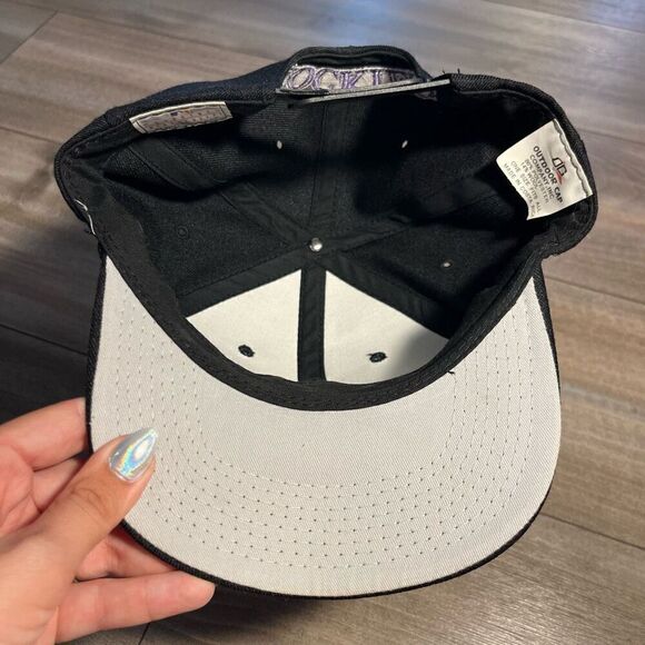 Colorado Rockies MLB Black Athletic SnapBack Hat - Picture 5 of 7